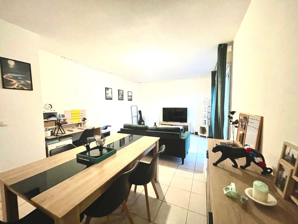 Achat appartement à vendre 2 pièces 50 m² - Saint-Macaire