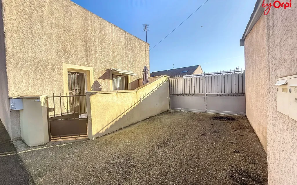 Achat maison à vendre 5 chambres 450 m² - Les Mureaux