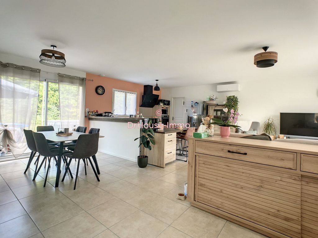 Achat maison à vendre 4 chambres 130 m² - Coursac