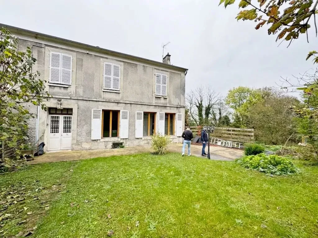 Achat maison à vendre 3 chambres 128 m² - Laon