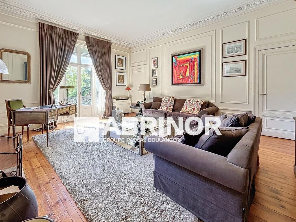 Achat appartement à vendre 4 pièces 153 m² - Roubaix