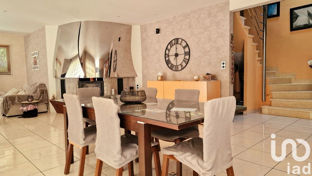 Achat maison à vendre 6 chambres 241 m² - Sarzeau