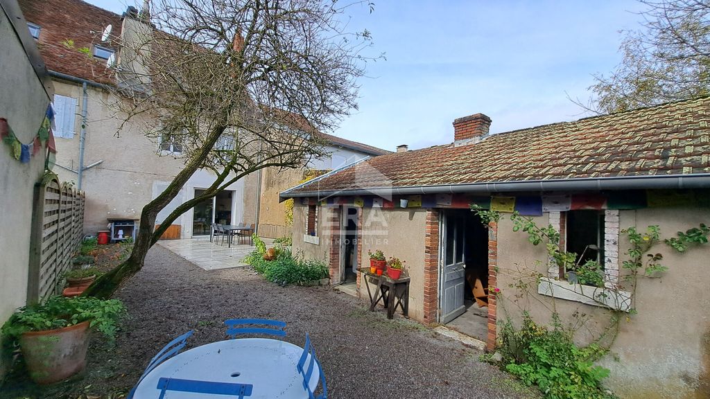 Achat maison à vendre 4 chambres 150 m² - Dole