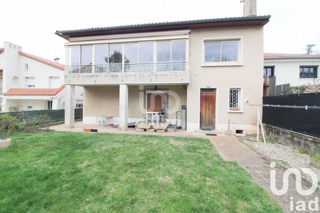 Achat maison à vendre 6 chambres 173 m² - Saint-Affrique