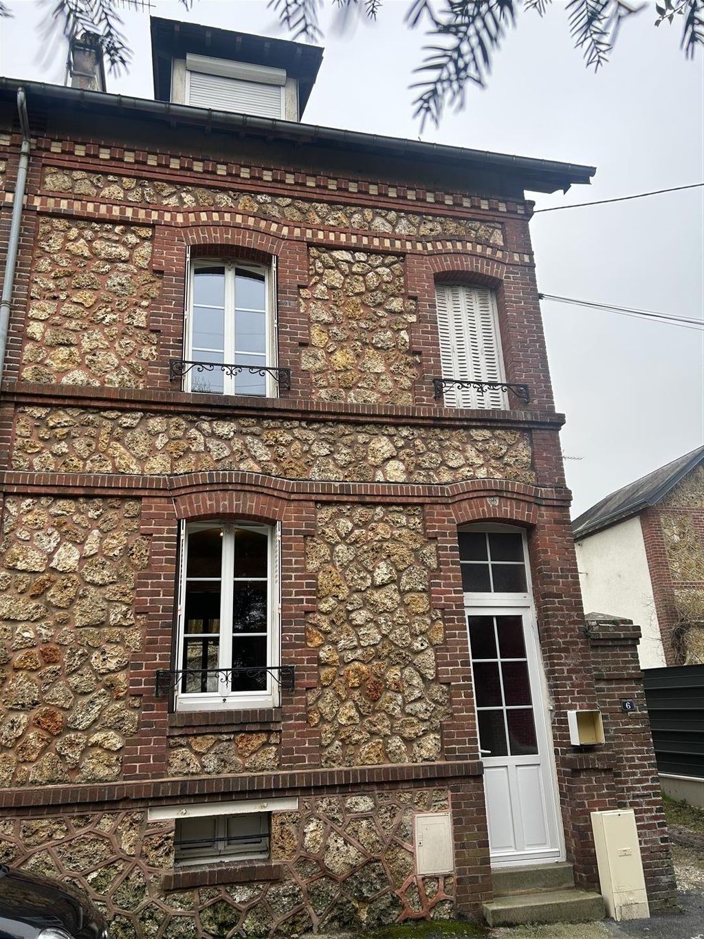 Achat maison à vendre 4 chambres 116 m² - L'Aigle