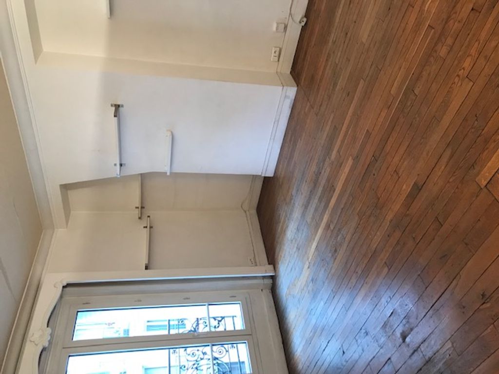 Achat appartement à vendre 2 pièces 47 m² - Paris 18ème arrondissement