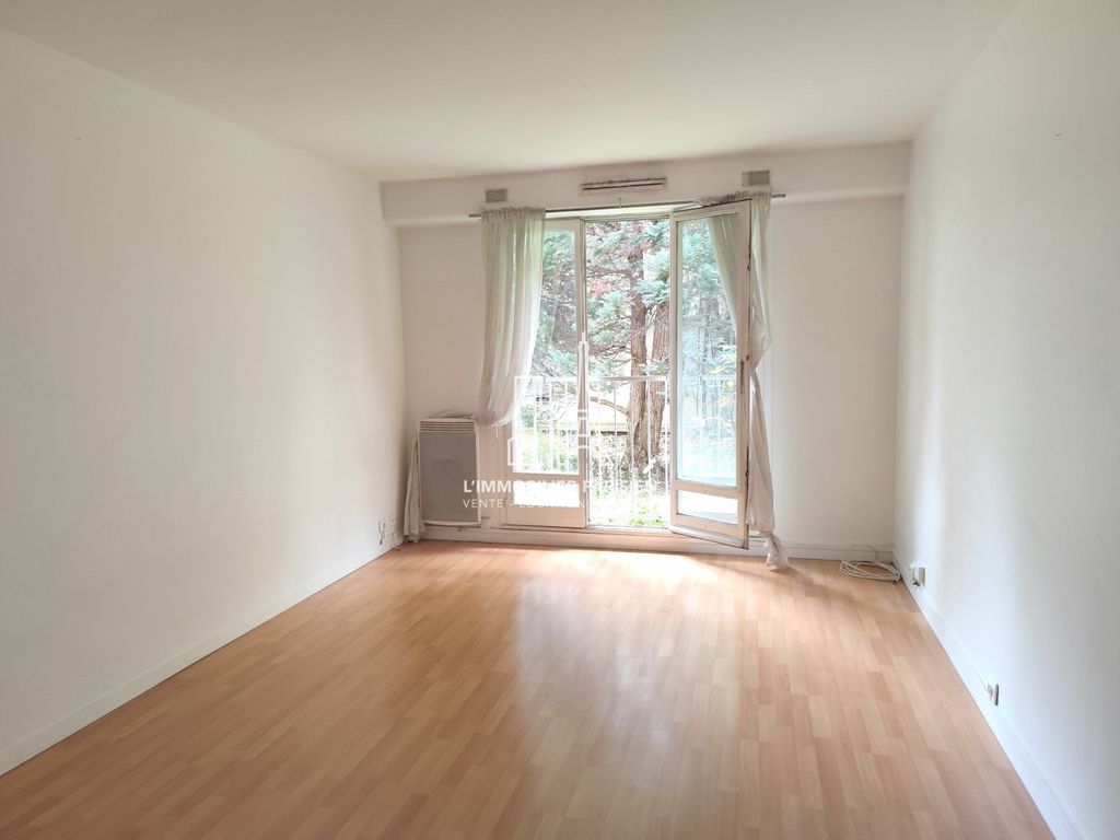 Achat studio à vendre 27 m² - Paris 17ème arrondissement