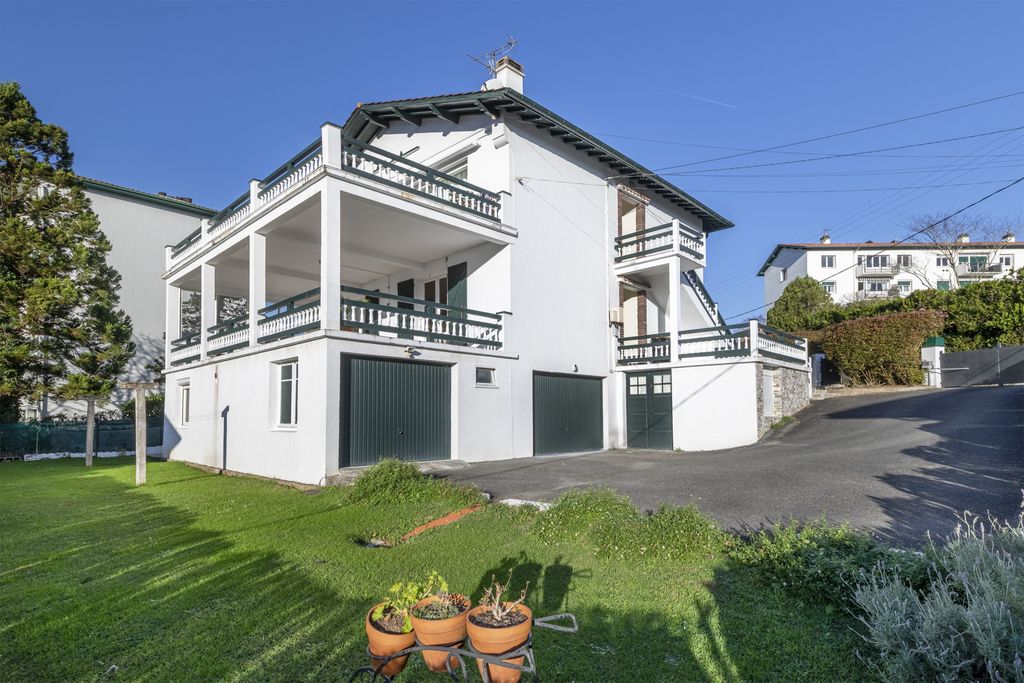 Achat appartement à vendre 7 pièces 137 m² - Saint-Jean-de-Luz