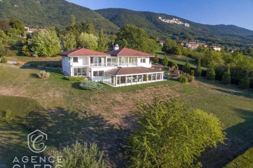 Achat maison à vendre 5 chambres 550 m² - Collonges-sous-Salève