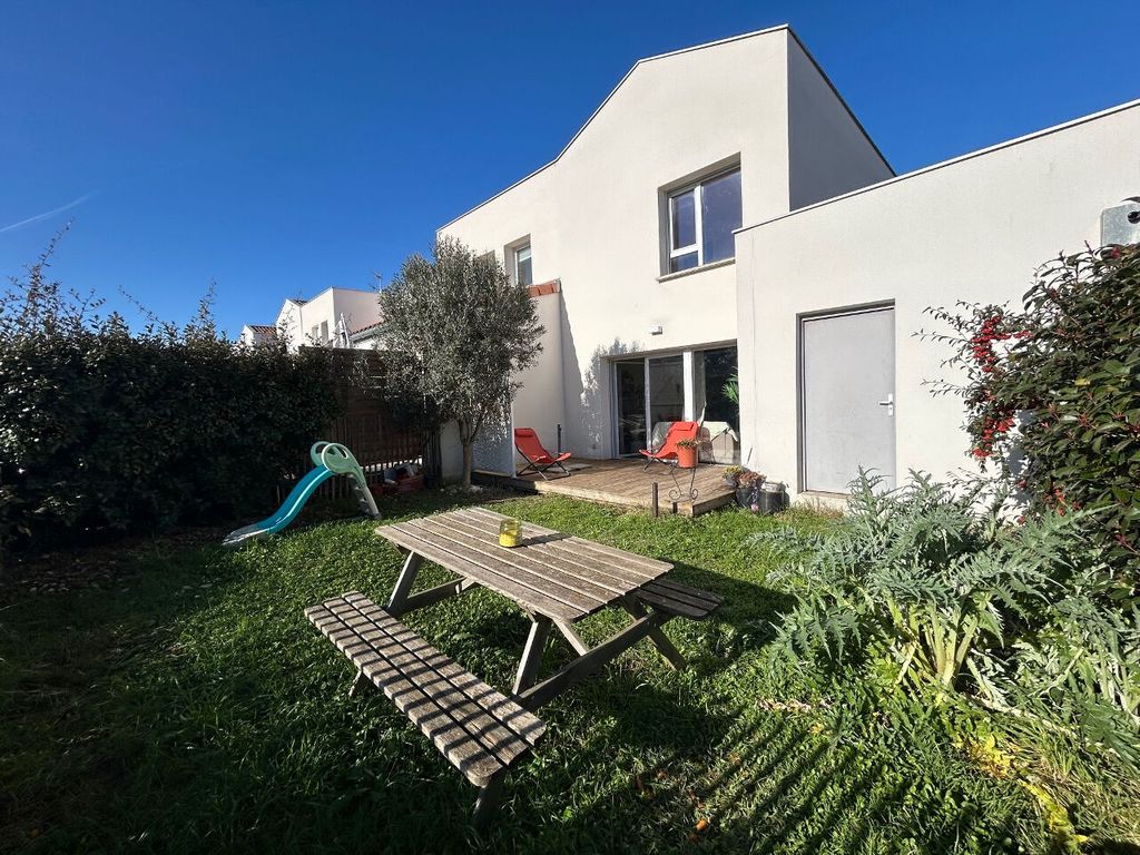 Achat maison à vendre 3 chambres 82 m² - Aussonne