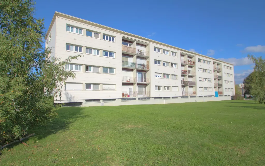 Achat appartement à vendre 3 pièces 64 m² - Saint-Jean-de-la-Ruelle