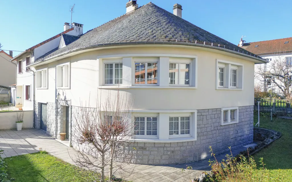 Achat maison à vendre 5 chambres 175 m² - Aurillac