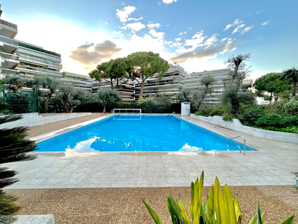 Achat appartement à vendre 2 pièces 43 m² - Antibes