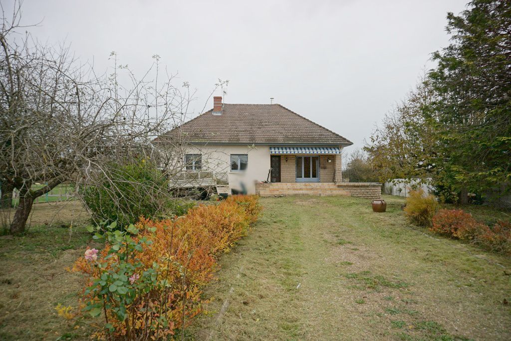 Achat maison à vendre 4 chambres 100 m² - Pierrefitte-sur-Loire