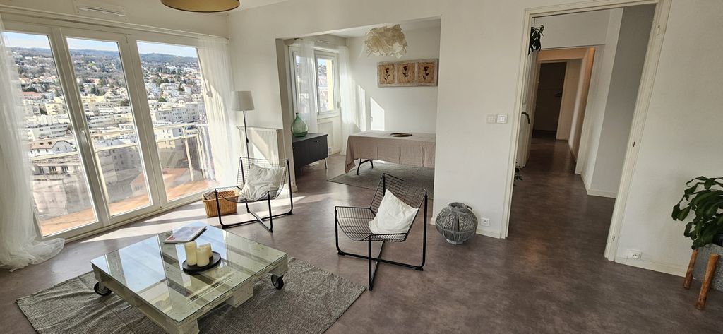 Achat appartement à vendre 4 pièces 84 m² - Clermont-Ferrand