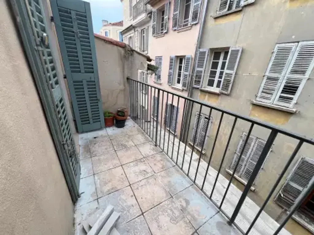 Achat studio à vendre 34 m² - Toulon