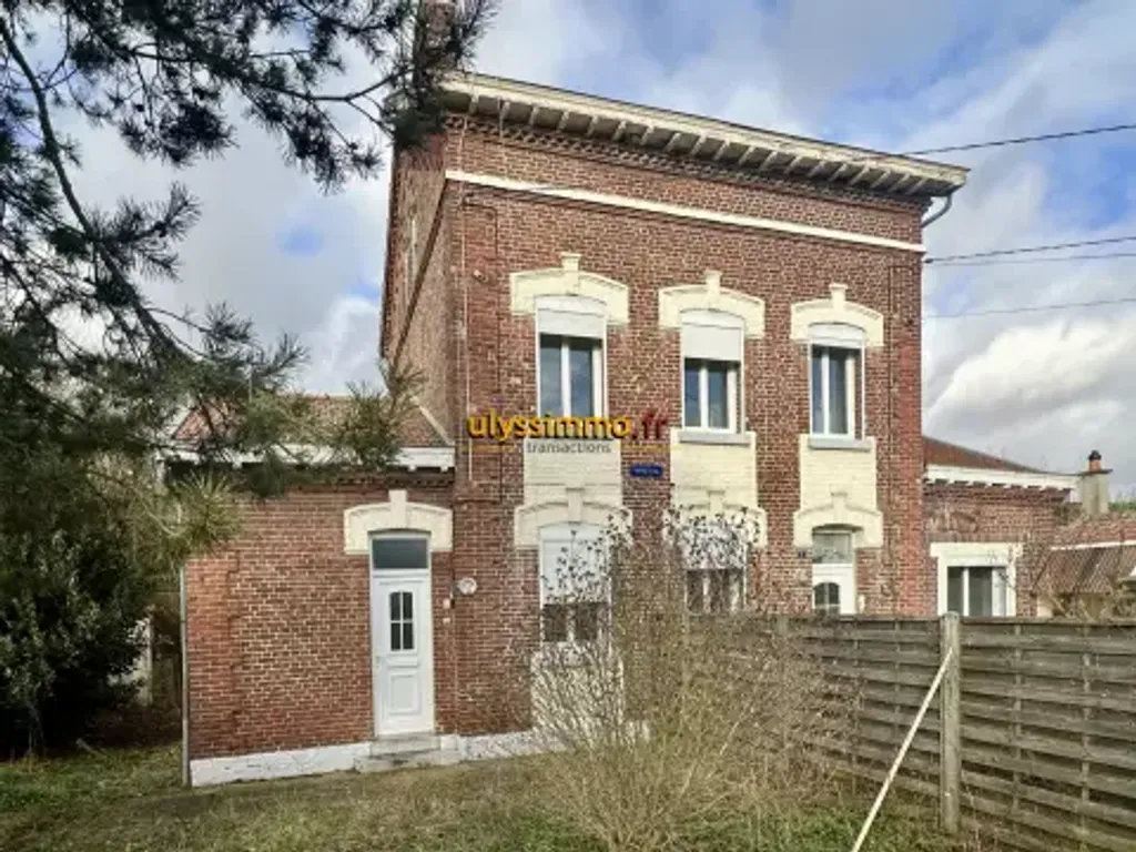 Achat maison à vendre 4 chambres 166 m² - Roye