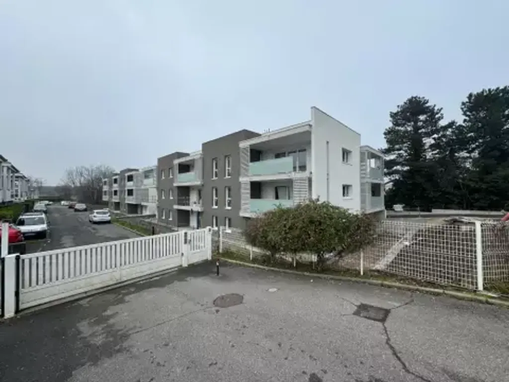 Achat appartement à vendre 3 pièces 71 m² - Thonon-les-Bains