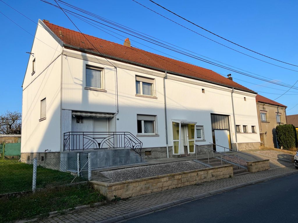 Achat maison à vendre 4 chambres 130 m² - Leyviller