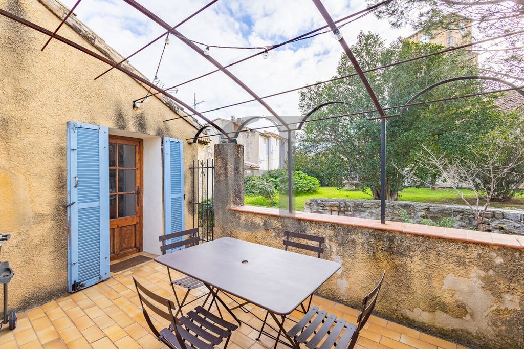 Achat maison à vendre 2 chambres 85 m² - Vaison-la-Romaine