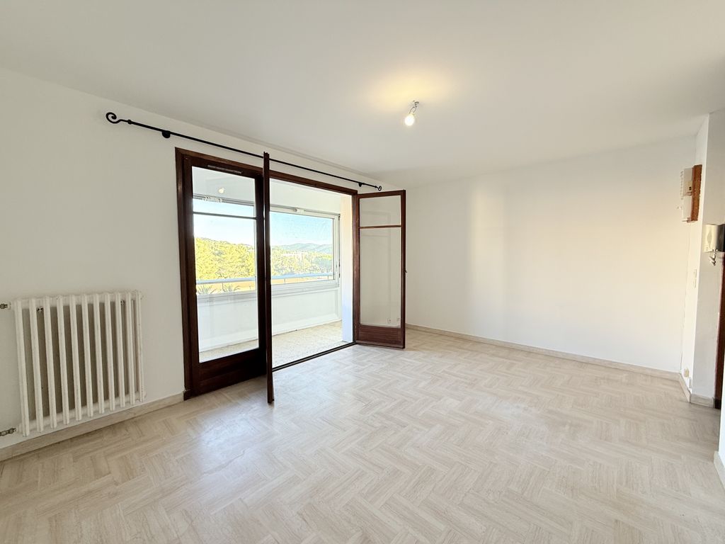 Achat studio à vendre 27 m² - Hyères