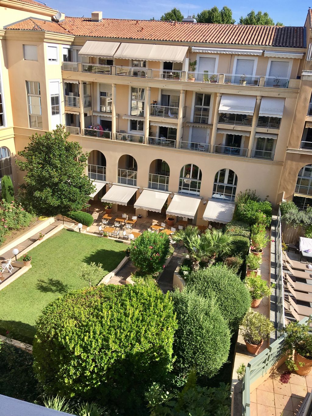 Achat appartement à vendre 2 pièces 51 m² - Aix-en-Provence