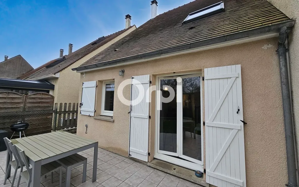 Achat maison à vendre 3 chambres 81 m² - Dammarie-les-Lys