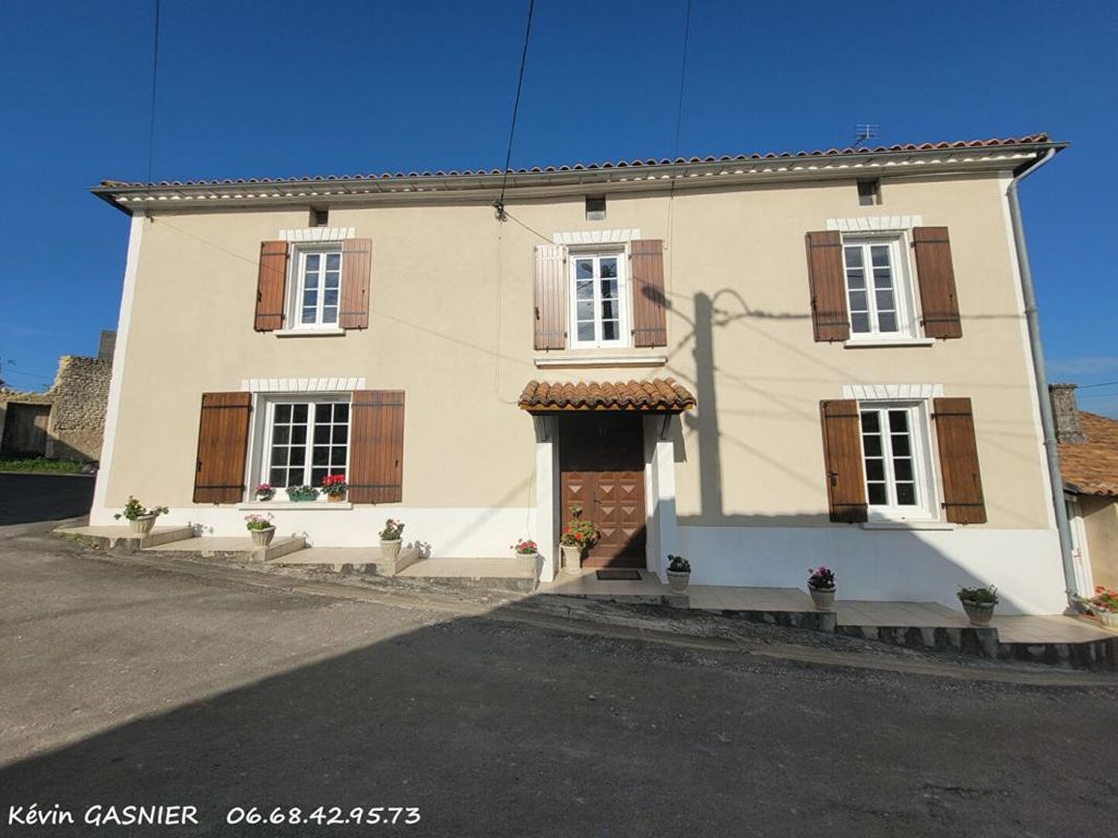 Achat maison à vendre 3 chambres 177 m² - Genac-Bignac