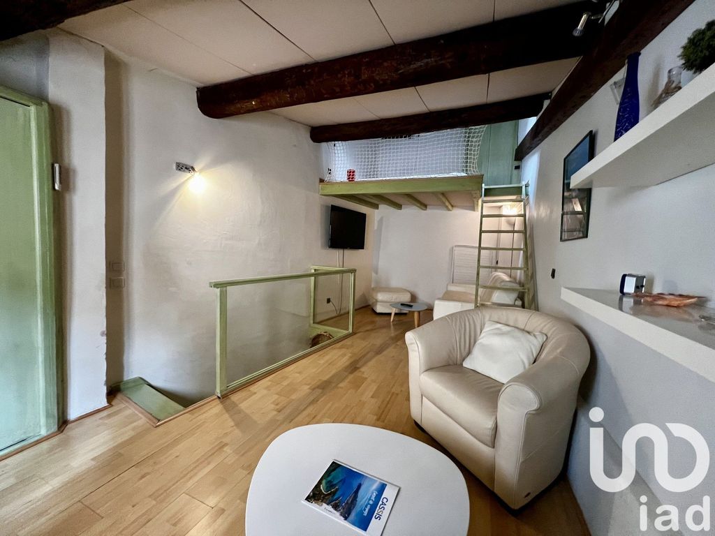 Achat maison à vendre 2 chambres 56 m² - Cassis