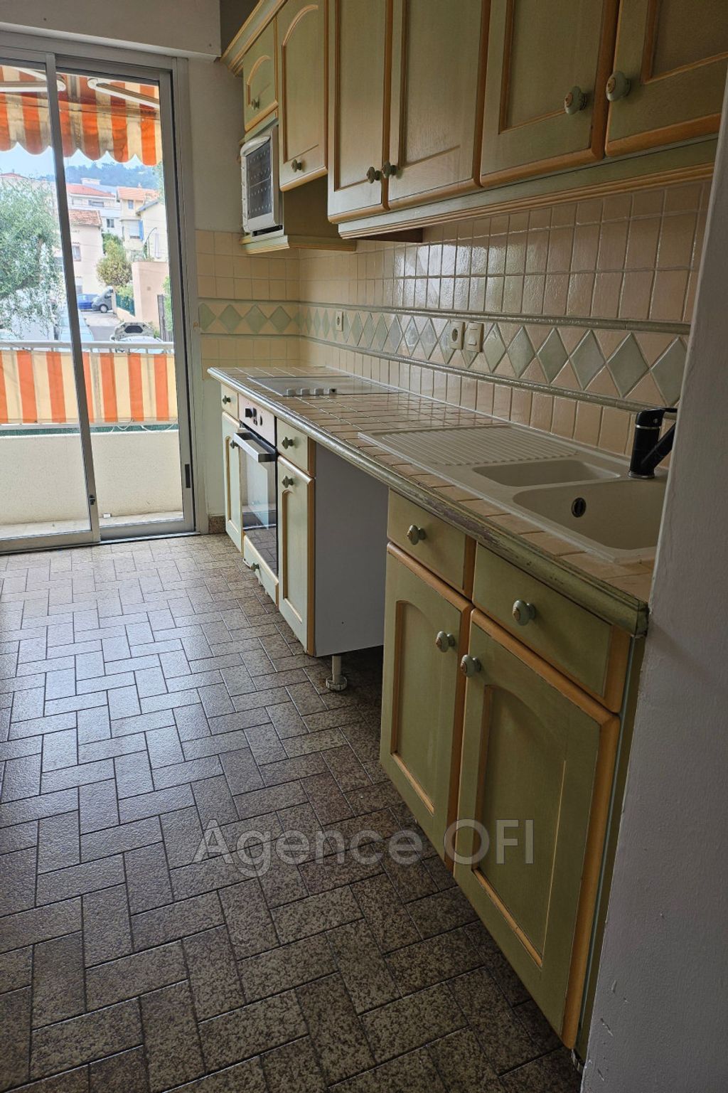 Achat appartement à vendre 3 pièces 67 m² - Vallauris