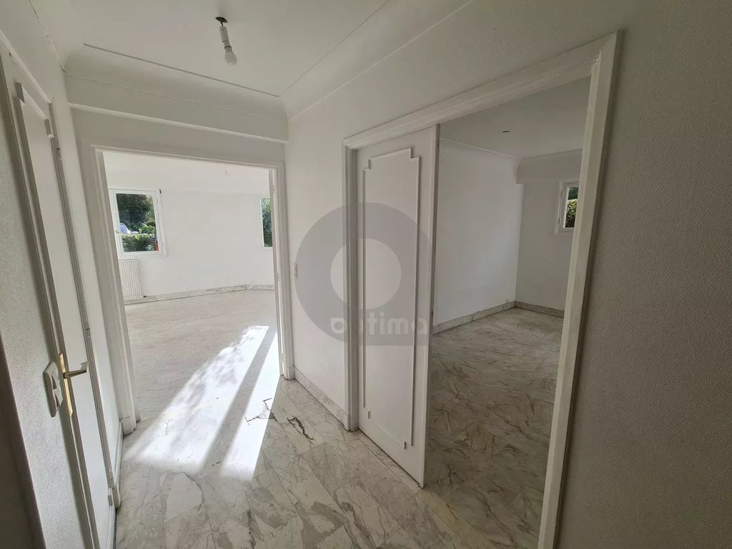 Achat appartement à vendre 4 pièces 92 m² - Menton