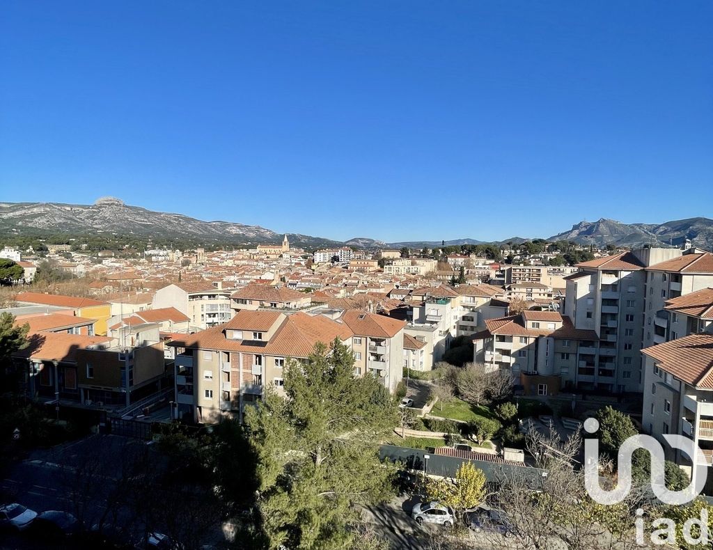 Achat appartement à vendre 4 pièces 76 m² - Aubagne