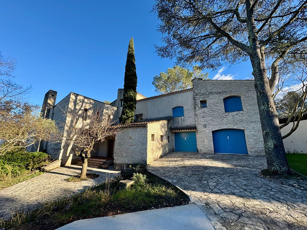 Achat maison à vendre 5 chambres 435 m² - Nîmes