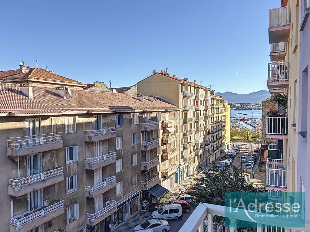 Achat appartement à vendre 3 pièces 81 m² - Ajaccio