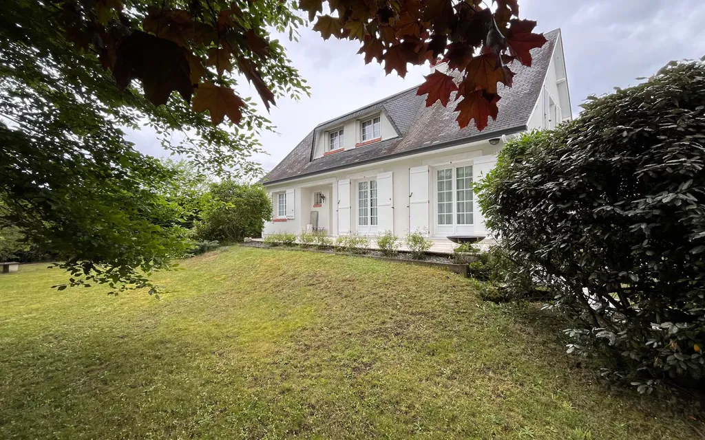 Achat maison à vendre 5 chambres 150 m² - Saint-Jean-le-Blanc