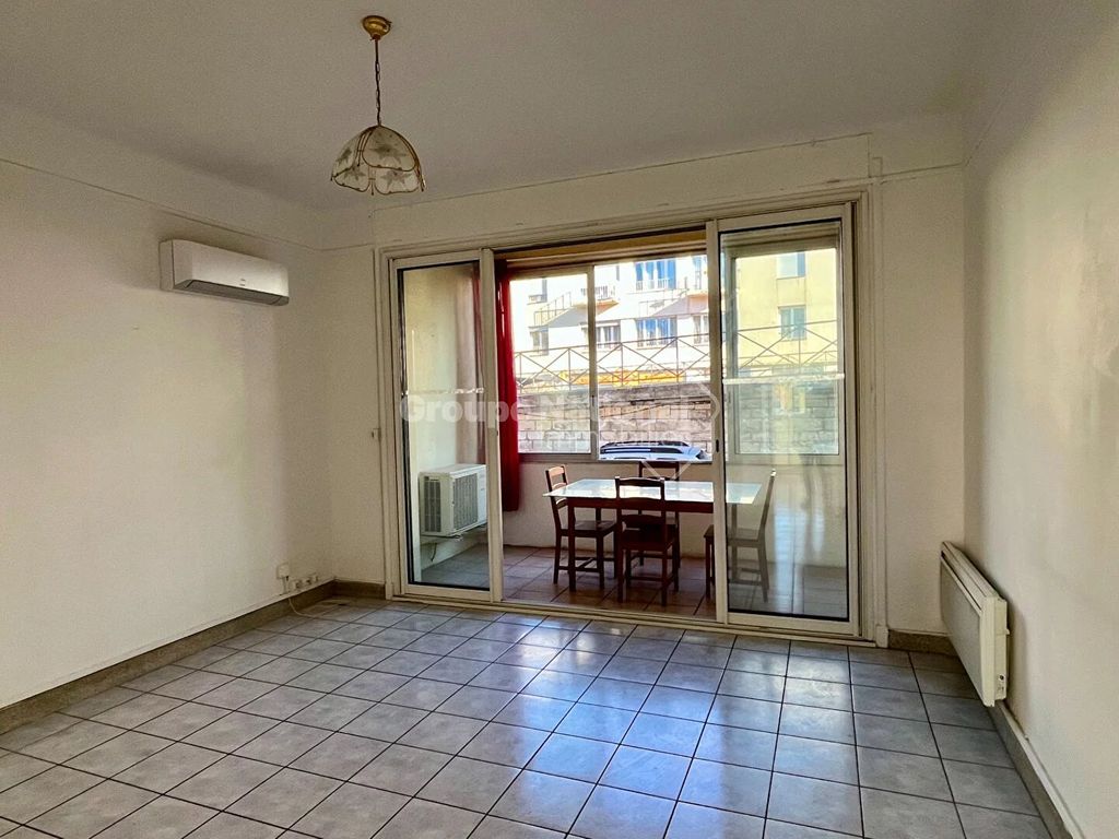 Achat appartement à vendre 3 pièces 65 m² - Arles