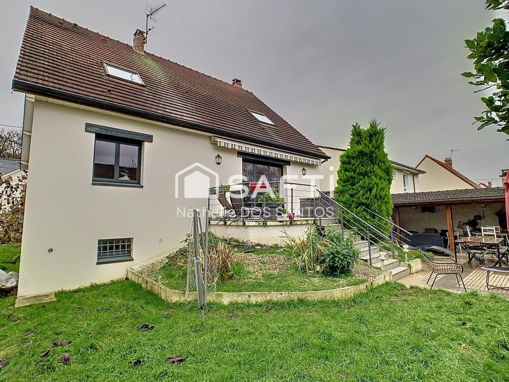 Achat maison à vendre 5 chambres 242 m² - Roissy-en-Brie