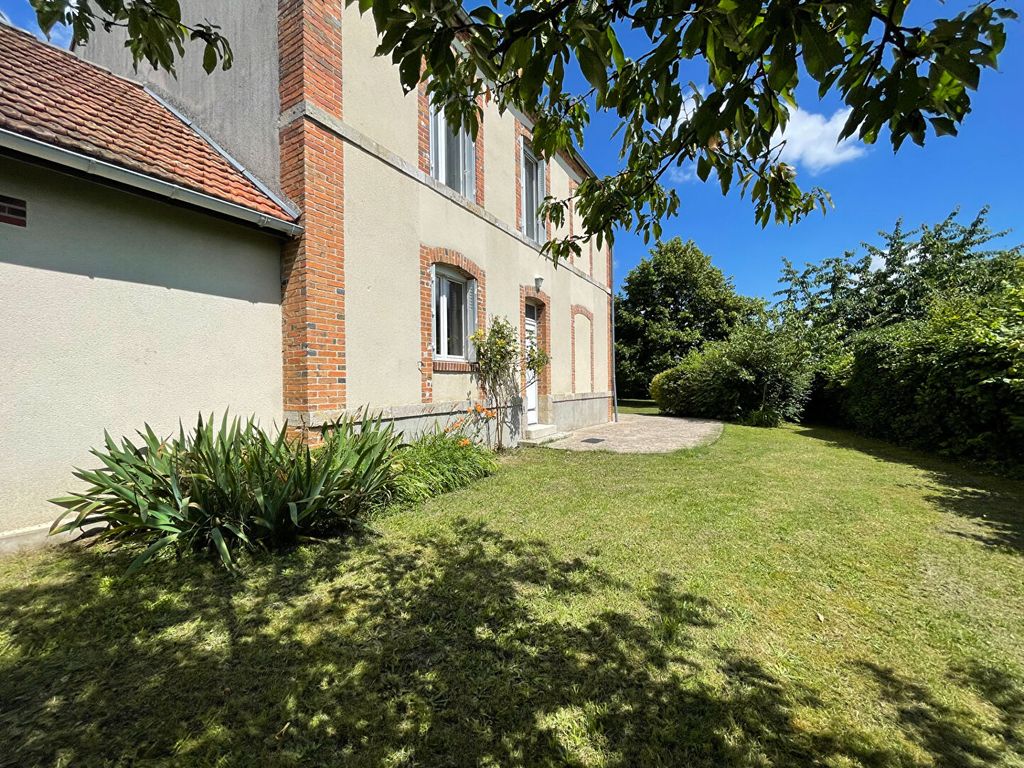 Achat maison à vendre 3 chambres 155 m² - Sandillon