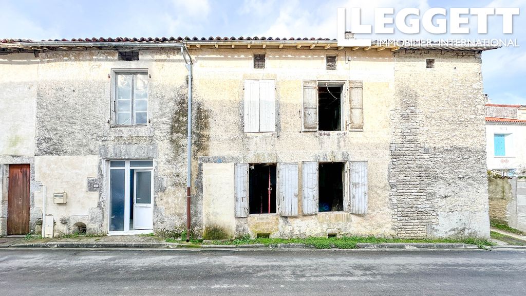 Achat maison à vendre 2 chambres 200 m² - Beauvais-sur-Matha