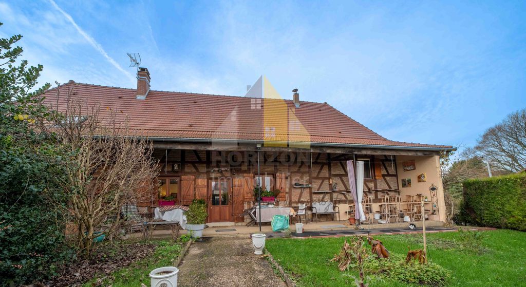 Achat maison à vendre 2 chambres 82 m² - Frangy-en-Bresse