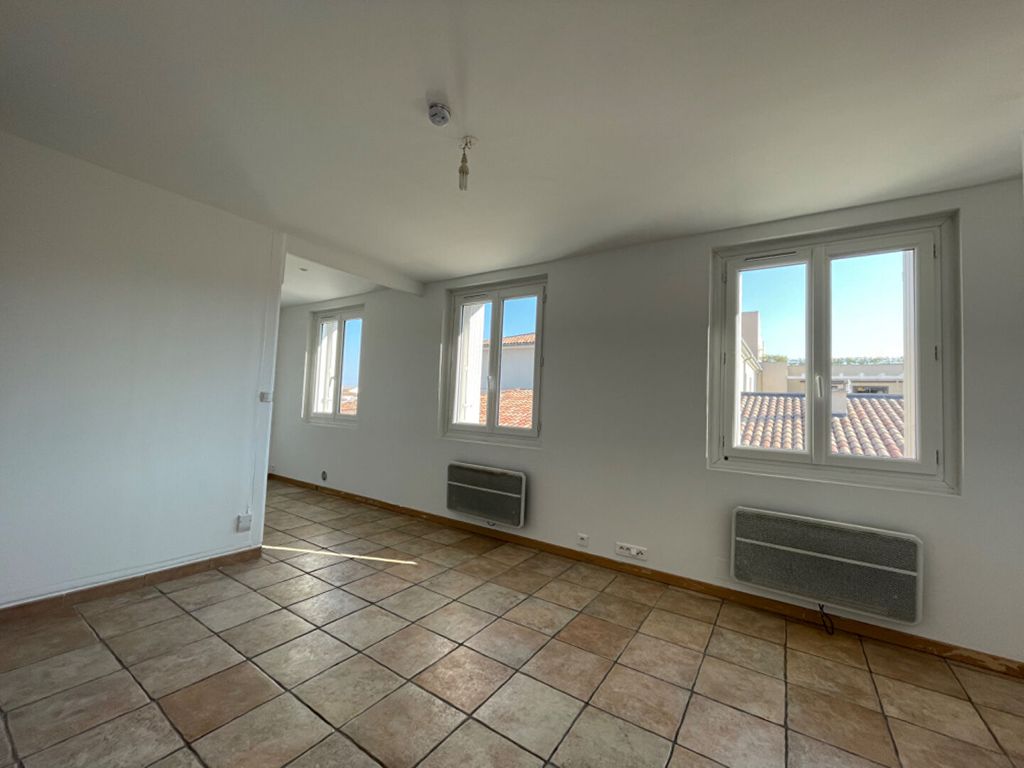 Achat appartement à vendre 2 pièces 33 m² - Nîmes