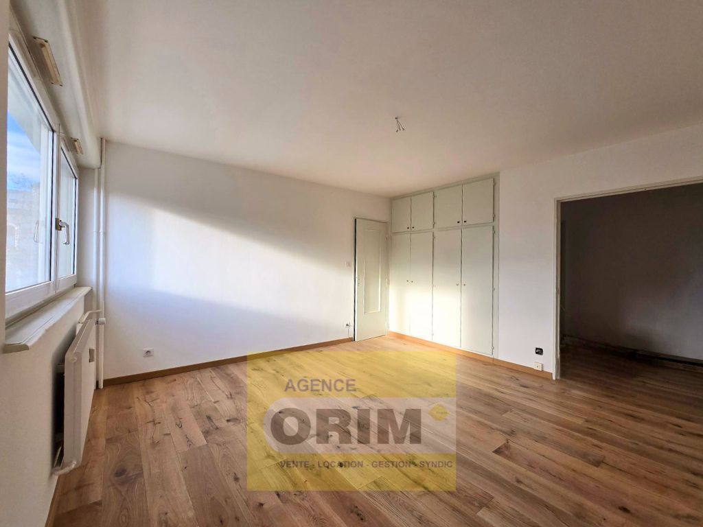 Achat appartement à vendre 4 pièces 85 m² - Huningue