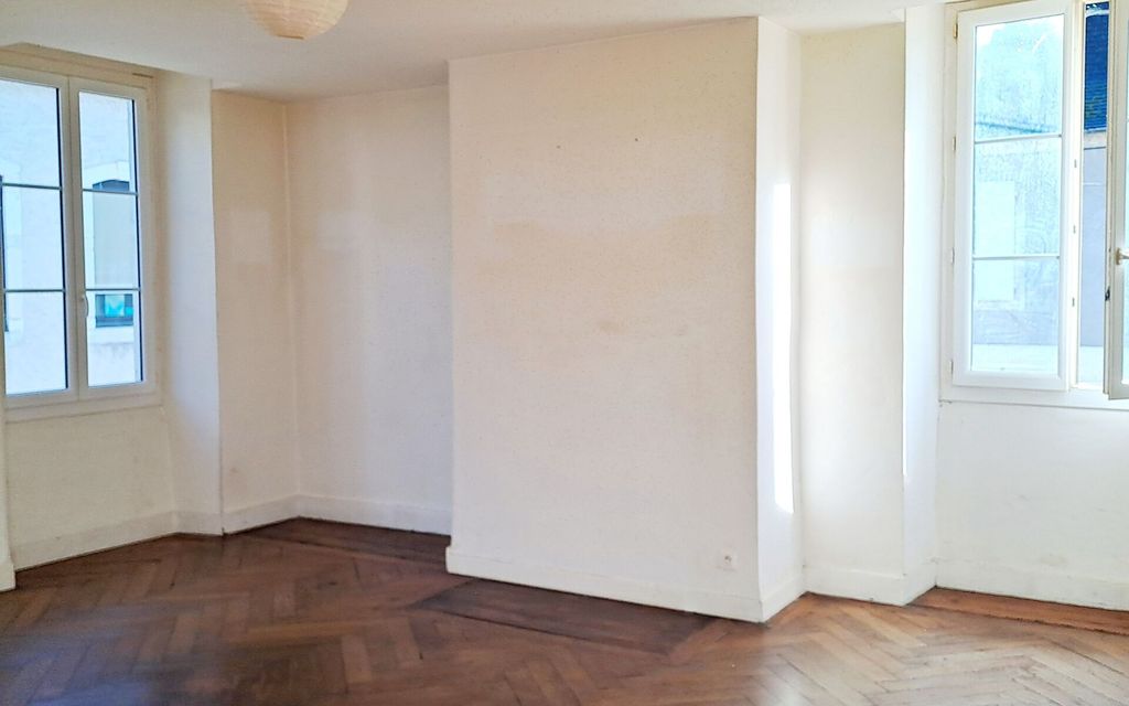 Achat appartement à vendre 2 pièces 77 m² - Nay