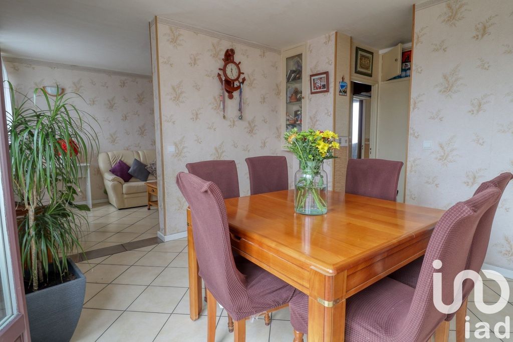 Achat appartement à vendre 5 pièces 71 m² - Franconville