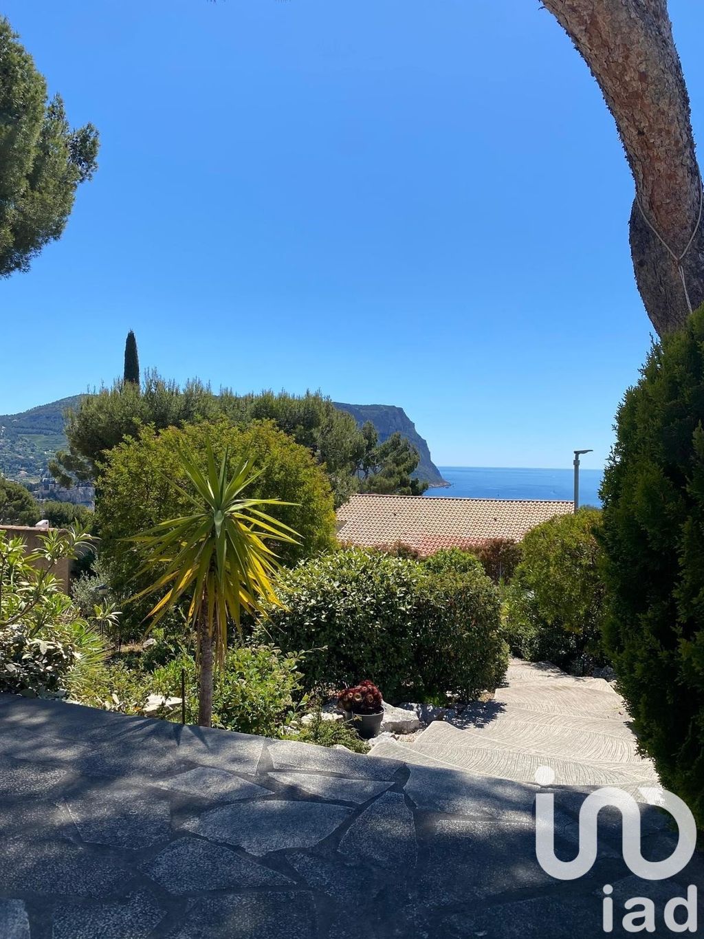 Achat maison à vendre 5 chambres 158 m² - Cassis