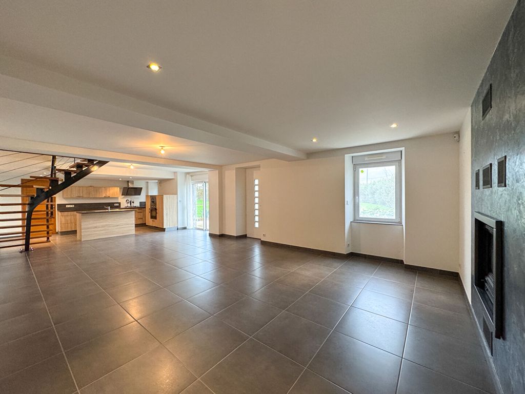 Achat maison à vendre 3 chambres 163 m² - Chemazé