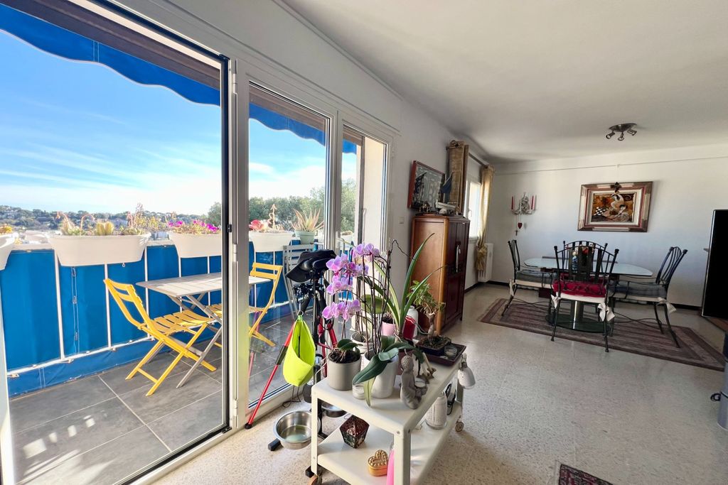 Achat appartement à vendre 4 pièces 64 m² - Toulon