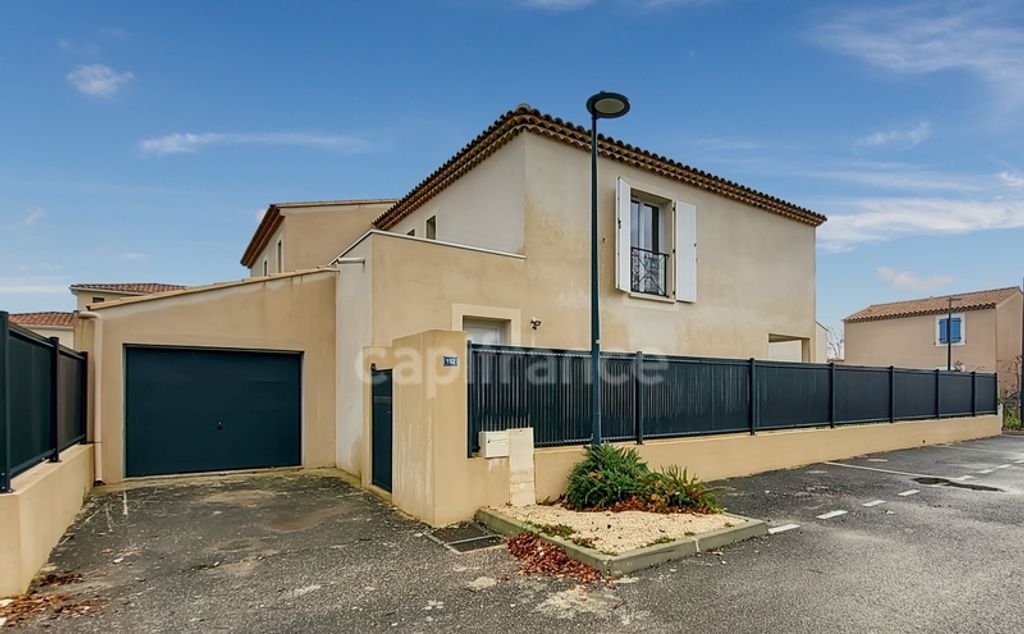 Achat maison à vendre 3 chambres 111 m² - Mallemort