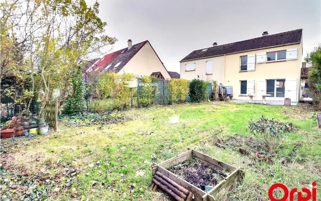 Achat maison à vendre 4 chambres 89 m² - Savigny-le-Temple