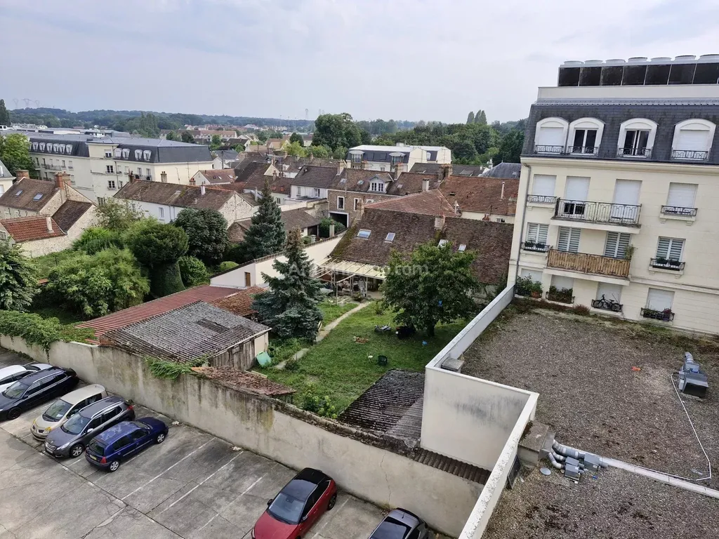 Achat appartement à vendre 3 pièces 66 m² - Saint-Fargeau-Ponthierry